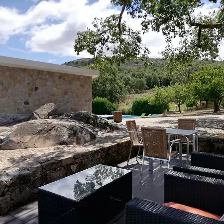 Gospodarstwo agroturystyczne Quinta Dos Carvalhais - Serra Da Estrela Fornos de Algodres