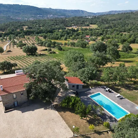 Фермерский дом Quinta Dos Carvalhais - Serra Da Estrela Форнуш-ди-Алгодриш