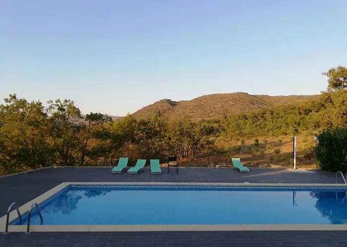 Quinta Dos Carvalhais - Serra Da Estrela * פורנוס דה אלגודרס