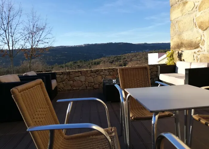 Quinta Dos Carvalhais - Serra Da Estrela Κατάλυμα σε φάρμα