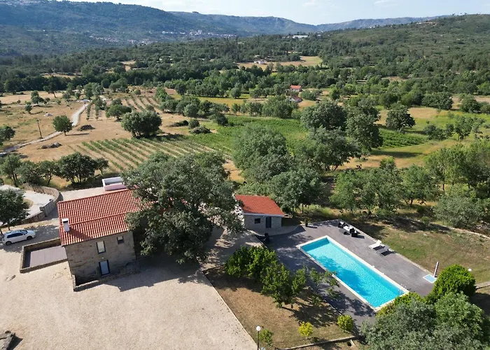 בית חווה Quinta Dos Carvalhais - Serra Da Estrela פורנוס דה אלגודרס