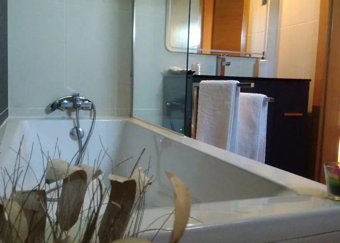 Quinta Dos Carvalhais - Serra Da Estrela Κατάλυμα σε φάρμα *