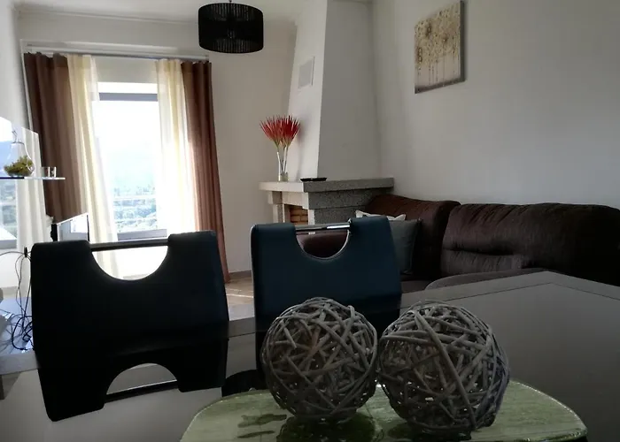 Quinta Dos Carvalhais - Serra Da Estrela * פורנוס דה אלגודרס